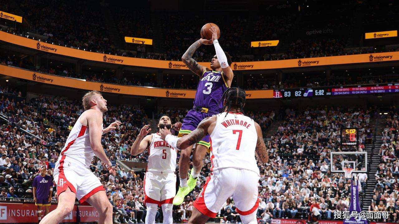 开云体育-太阳鏖战猛龙,范弗利特高光表现